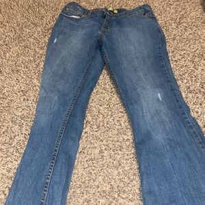 OND HIPSTER FLARE JEANS! SIZE 12 1/2. NEVER WORN